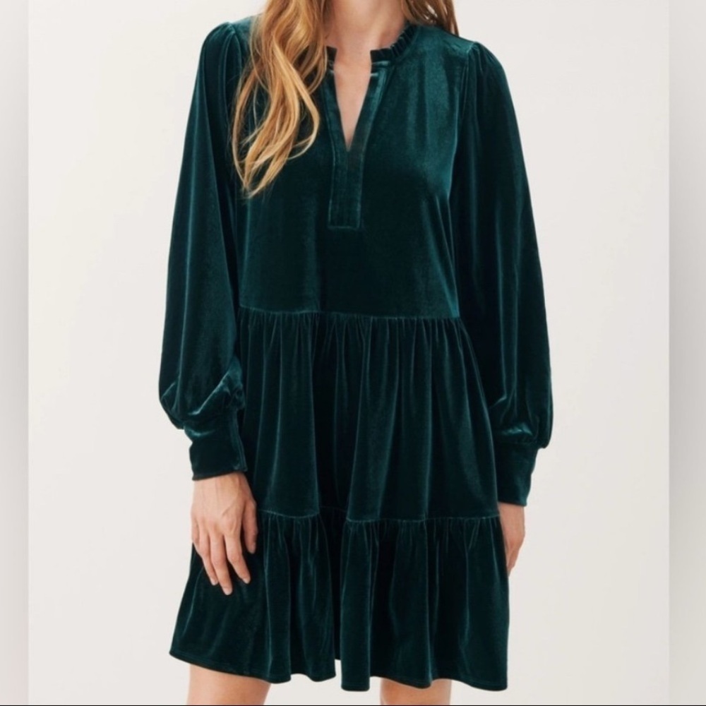 1. State Velour Velvet Emerald Green Tiered Babydoll Mini Dress | Size M